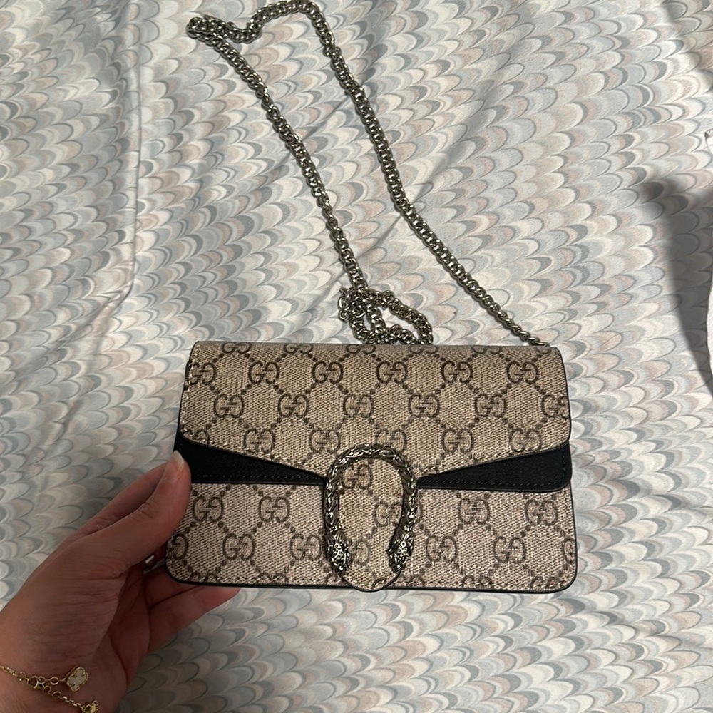Crossbody bag